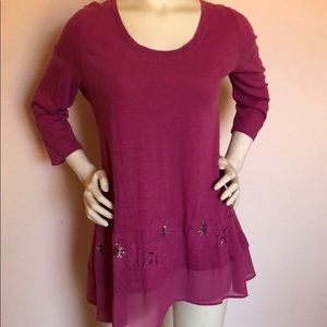 LOGO by Lori Goldstein shirt